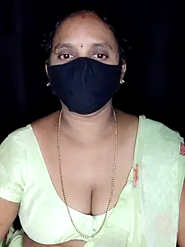 vintage-vibs online show from October 2025 05:45:02 PM