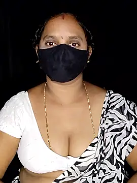 Snapshot of vintage-vibs chatting on January 2026 07:09:01 PM vintage-vibs online show from January 2026 07:09:01 PM