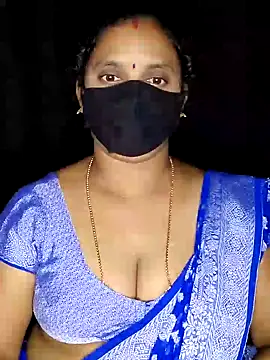 vintage-vibs online show from November 2025 05:45:02 PM