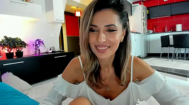 Snapshot of MissSmiley26 chatting on January 2025 11:02:01 PM MissSmiley26 online show from January 2025 11:02:01 PM