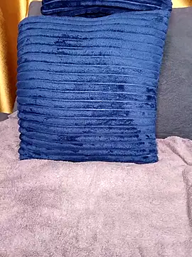 Lucyy1 online show from February 2026 10:27:02 PM