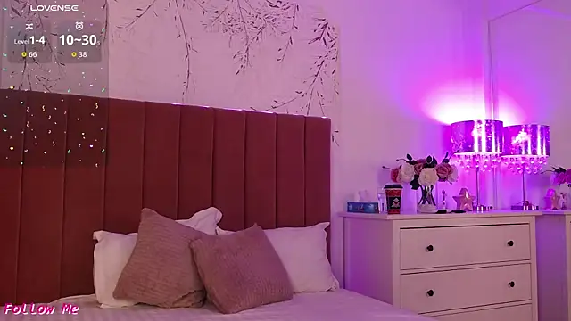 Snapshot of PinkySparks chatting on February 2026 06:53:02 PM PinkySparks online show from February 2026 06:53:02 PM