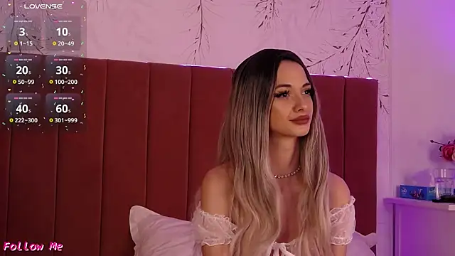 Snapshot of PinkySparks chatting on February 2026 05:43:02 PM PinkySparks online show from February 2026 05:43:02 PM