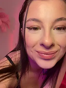 Mia-Minou online show from February 2026 01:22:02 PM