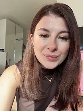 Mia-Minou online show from February 2026 02:39:01 PM