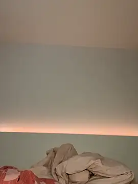 Mia-Minou online show from March 2026 09:38:02 AM