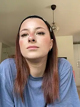 Mia-Minou online show from May 2026 10:01:01 AM