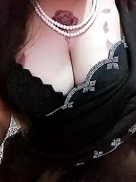 SHUBHI880 online show from October 2025 09:11:02 AM