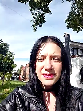 Isabella 21x online show from October 2025 12:59:01 PM