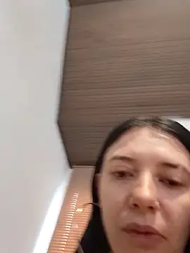 Snapshot of Isabella_21x chatting on November 2025 02:28:02 PM Isabella 21x online show from November 2025 02:28:02 PM