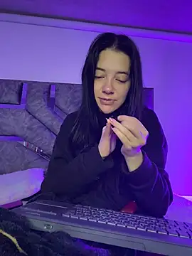 Isabella 21x online show from June 2026 11:32:02 AM