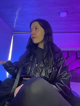 Isabella 21x online show from April 2026 01:14:02 PM