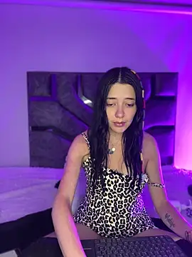 Isabella 21x online show from May 2026 02:11:01 AM