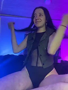 Isabella 21x online show from April 2026 09:39:33 PM