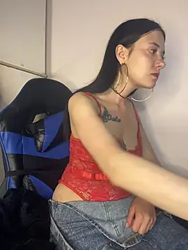 Isabella 21x online show from April 2026 07:59:02 PM