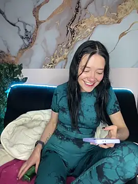 Isabella 21x online show from October 2025 12:46:01 PM