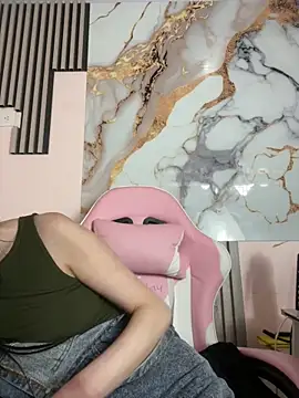 Isabella 21x online show from February 2026 01:00:01 PM