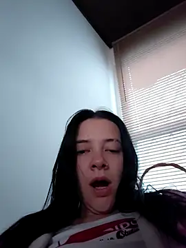 Isabella 21x online show from February 2026 11:42:02 AM