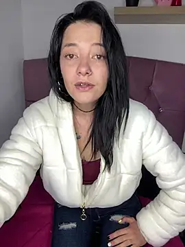 Isabella 21x online show from February 2025 12:38:01 PM