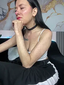 Isabella 21x online show from October 2025 12:29:01 PM