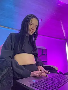 Isabella 21x online show from March 2026 02:19:02 PM