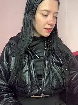 Snapshot of Isabella_21x chatting on December 2025 12:44:02 PM Isabella 21x online show from December 2025 12:44:02 PM