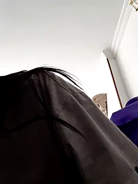 Snapshot of Isabella_21x chatting on November 2025 11:48:01 AM Isabella 21x online show from November 2025 11:48:01 AM