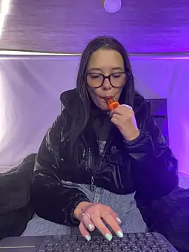 Isabella 21x online show from July 2026 12:50:02 PM