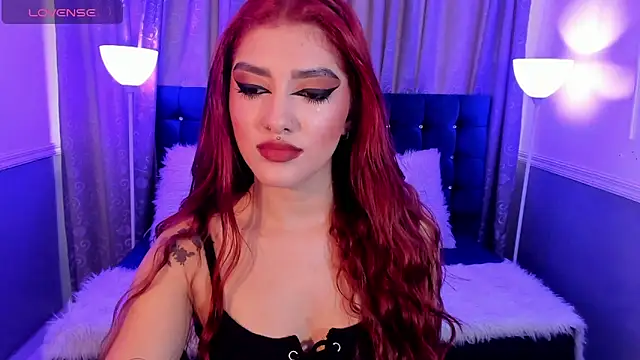 Snapshot of hallsredd chatting on March 2025 08:31:02 PM hallsredd online show from March 2025 08:31:02 PM