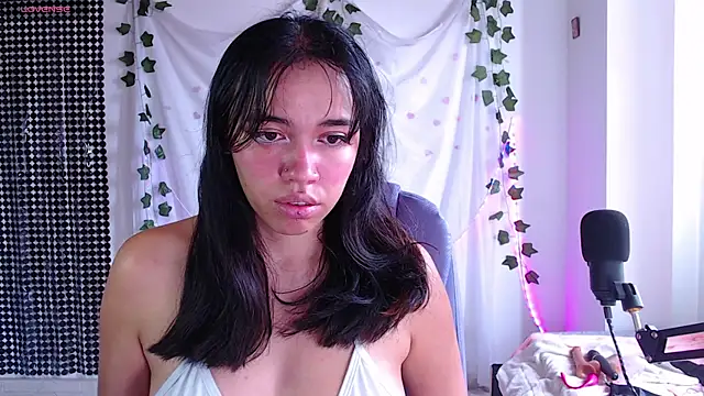 sophie north online show from September 2025 03:41:02 PM