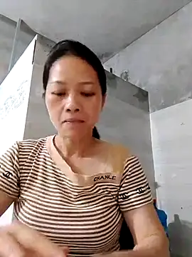 Aninyin22 online show from March 2026 11:54:01 PM