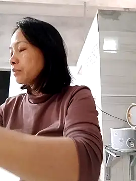 Aninyin22 online show from December 2025 02:04:02 AM