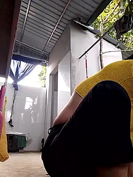 Aninyin22 online show from December 2025 01:33:01 AM