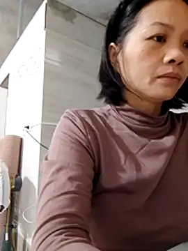 Aninyin22 online show from November 2025 12:25:01 AM