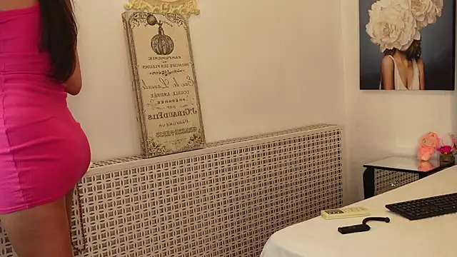 Alexxa online show from July 2026 03:35:01 AM