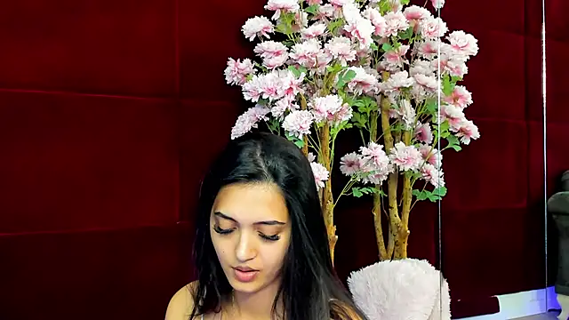 Alexxa online show from April 2026 02:45:02 PM