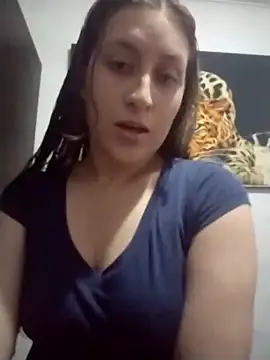 dulccemaria24 online show from November 2025 07:24:02 PM