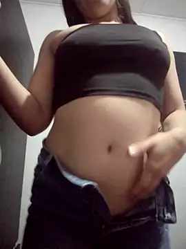 dulccemaria24 online show from February 2026 05:59:02 PM