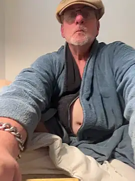 oldenglishguy online show from May 2026 07:00:02 PM