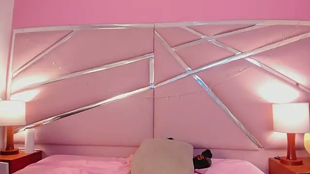 Snapshot of Lunapage chatting on March 2025 04:13:02 PM Lunapage online show from March 2025 04:13:02 PM