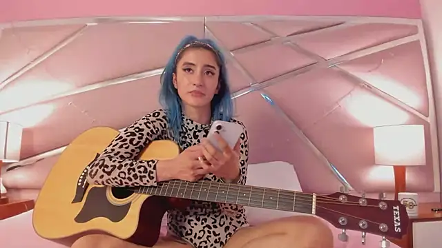 Snapshot of Lunapage chatting on March 2025 07:13:02 PM Lunapage online show from March 2025 07:13:02 PM