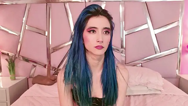 Snapshot of Lunapage chatting on October 2025 08:32:02 PM Lunapage online show from October 2025 08:32:02 PM