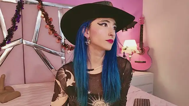 Snapshot of Lunapage chatting on October 2025 08:44:02 PM Lunapage online show from October 2025 08:44:02 PM