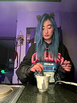 Snapshot of Lunapage chatting on November 2025 02:10:01 AM Lunapage online show from November 2025 02:10:01 AM