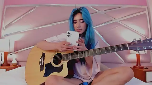 Snapshot of Lunapage chatting on March 2025 07:17:01 PM Lunapage online show from March 2025 07:17:01 PM