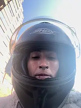 Snapshot of Lunapage chatting on February 2025 01:03:01 PM Lunapage online show from February 2025 01:03:01 PM