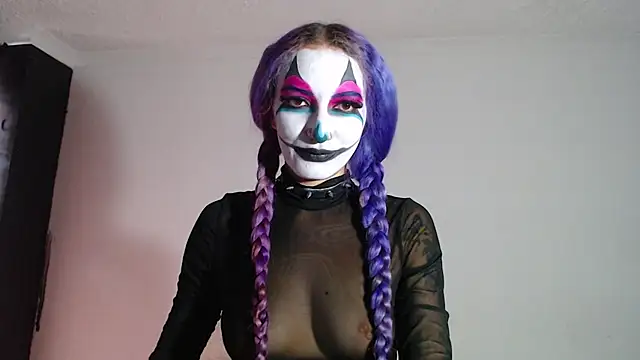 Eloise-brown online show from November 2025 07:29:01 PM