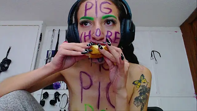 Eloise-brown online show from February 2025 09:03:02 PM