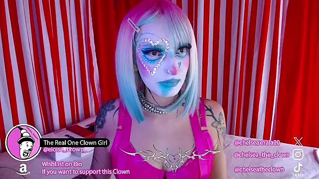 Snapshot of Eloise-brown chatting on July 2026 06:19:01 PM Eloise-brown online show from July 2026 06:19:01 PM