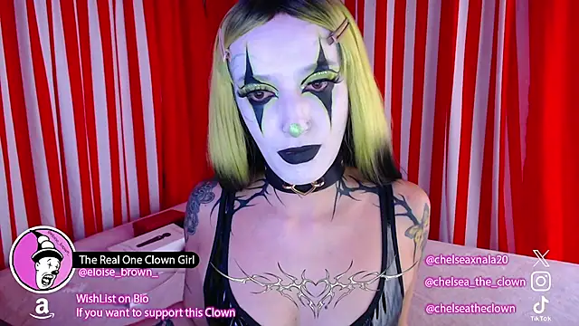 Snapshot of Eloise-brown chatting on July 2026 04:18:01 PM Eloise-brown online show from July 2026 04:18:01 PM